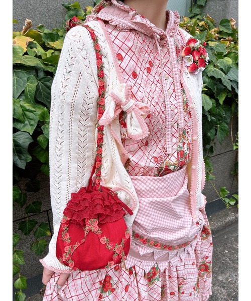 PINK HOUSE（ピンクハウス）の「オリジナル苺ブレードレース使いポシェット（ショルダーバッグ・レディース・ブラック/ミント/レッド/ホワイト・フリー）」の4枚目の写真