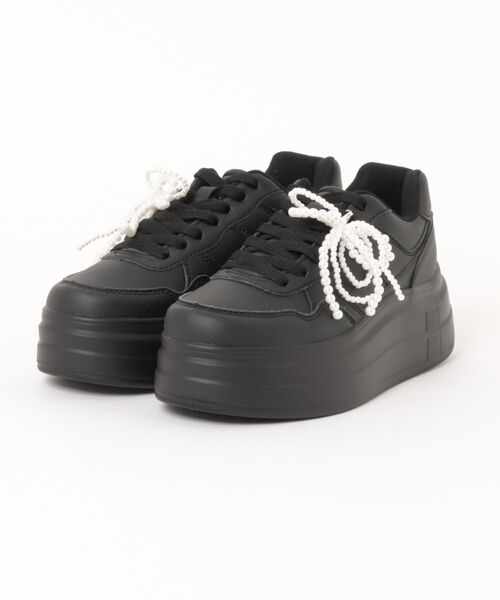 INGNI(イング)の「プラットフォームコートスニーカー(スニーカー・レディース・ブラック/オフホワイト・M/L)」の2枚目の写真