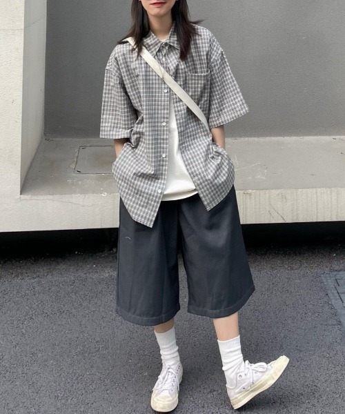 yuue' ( wear )(ユーイ)の「オーバーサイズチェック柄半袖シャツ/ユニセックス(シャツ/ブラウス・レディース・アイボリー・FREE)」の10枚目の写真