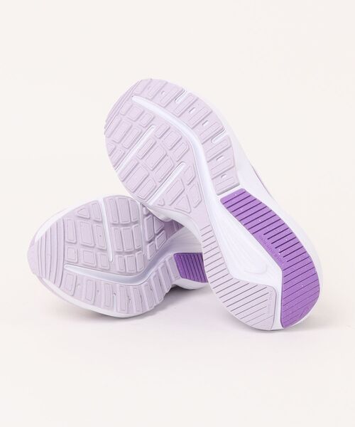 NIKE(ナイキ)の「NIKE ナイキ W DOWNSHIFTER 14 レディーススニーカー(ウィメンズダウンシフター14) IB1899-500 バイオレッドミスト/ホワイト/サファイア(スニーカー・レディース・パープル・22.5cm/23.0cm/23.5cm/24.0cm/24.5cm/25.0cm/25.5cm)」の3枚目の写真