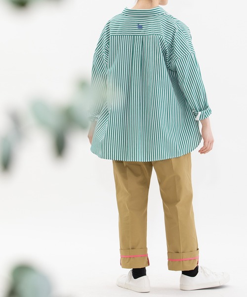 nop de nod(ノップドゥノッド)の「センタープレスチノパンツ(チノパンツ・レディース・ライトベージュ/ダークグレー/ダークベージュ・3)」の14枚目の写真