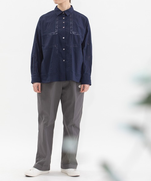 nop de nod(ノップドゥノッド)の「センタープレスチノパンツ(チノパンツ・レディース・ライトベージュ/ダークグレー/ダークベージュ・3)」の20枚目の写真