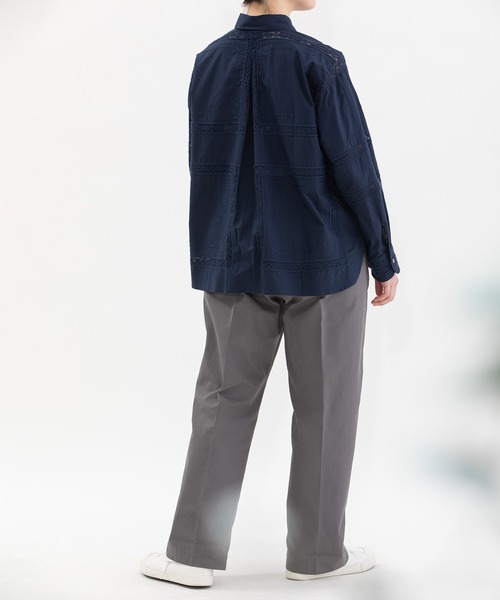 nop de nod(ノップドゥノッド)の「センタープレスチノパンツ(チノパンツ・レディース・ライトベージュ/ダークグレー/ダークベージュ・3)」の22枚目の写真