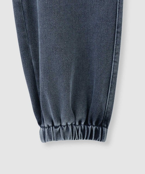 NAVY（ネイビー）の「【NAVY SARARI  /ネイビー サラリ】 キッズ ニットデニム ベーカーポケット ジョガーパンツ 冷感 ストレッチ性（デニムパンツ・キッズ・ブラック/ネイビー・130cm/140cm/150cm/160cm）」の5枚目の写真