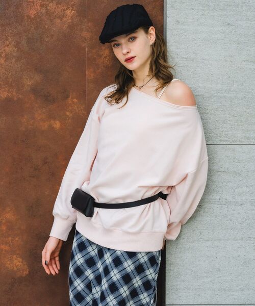 RETRO GIRL（レトロガール）の「ワンショルスウェット（スウェット・レディース・ナチュラル/ホワイト系その他/ピンク・FREE）」の12枚目の写真