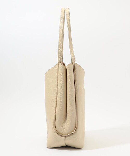 TOMORROWLAND (トゥモローランド)の「MIUUR LOMU L トートバッグ(トートバッグ・レディース・ブラック/ライトベージュ・FREE)」の4枚目の写真