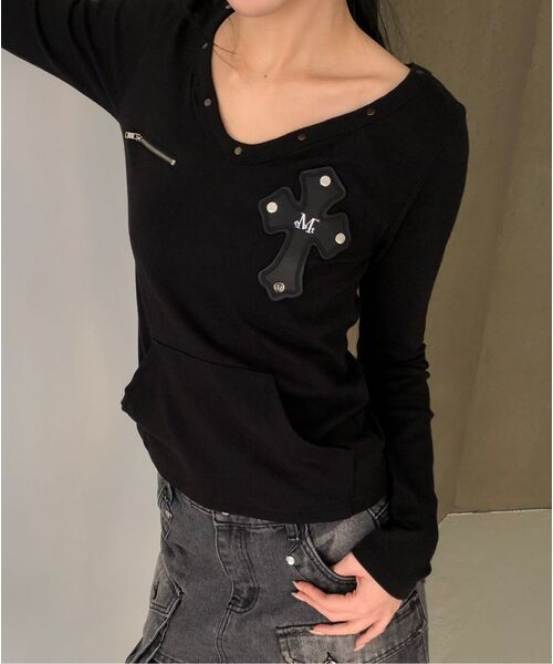 MUCENT（ムセント）の「デボンVネック長袖Tシャツ（2カラー）（Tシャツ/カットソー・レディース・ブラック/アイボリー・FREE）」の22枚目の写真