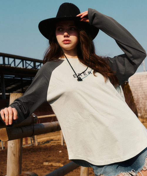 ERER(エルエル)の「Logo Raglan long-sleeved T-shirt Mint(Tシャツ/カットソー・レディース・ミント・F)」の2枚目の写真