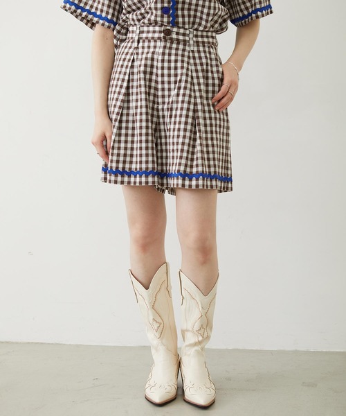 MILKFED.（ミルクフェド）の「TRIMMED GINGHAM CHECK SHORTS（その他パンツ・レディース・ブラウン/レッド/ブラック・ONE SIZE）」の18枚目の写真