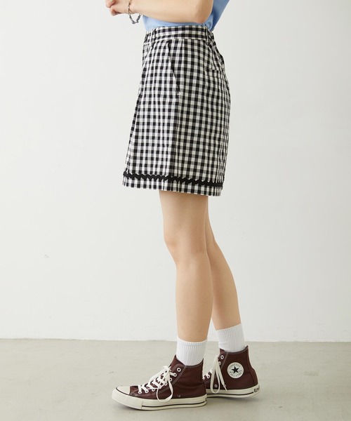 MILKFED.（ミルクフェド）の「TRIMMED GINGHAM CHECK SHORTS（その他パンツ・レディース・ブラウン/レッド/ブラック・ONE SIZE）」の9枚目の写真