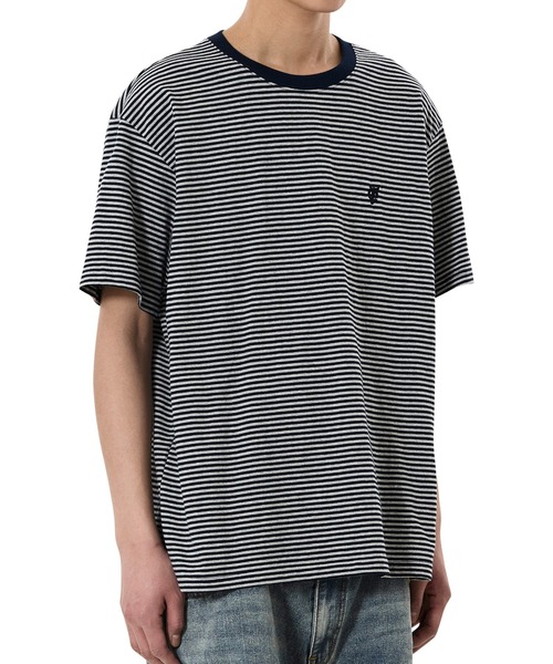 OY（オーワイ）の「『OY/オーワイ』STRIPE EMBROIDERED LOGO TEE /ボーダーエンブロイダードロゴ Tシャツ（Tシャツ/カットソー・メンズ・ネイビー/ブラック・L/M）」の9枚目の写真