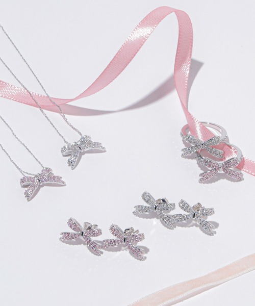 JILL by JILL STUART（ジルバイジルスチュアート）の「Cubic パヴェリボンピアス（ピアス（両耳用）・レディース・シルバー/ピンク・FREE）」の15枚目の写真