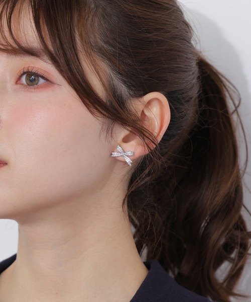 JILL by JILL STUART（ジルバイジルスチュアート）の「Cubic パヴェリボンピアス（ピアス（両耳用）・レディース・シルバー/ピンク・FREE）」の12枚目の写真