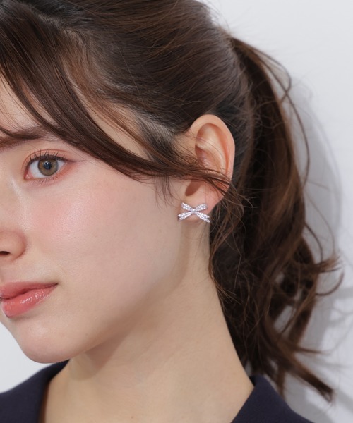 JILL by JILL STUART（ジルバイジルスチュアート）の「Cubic パヴェリボンピアス（ピアス（両耳用）・レディース・シルバー/ピンク・FREE）」の9枚目の写真