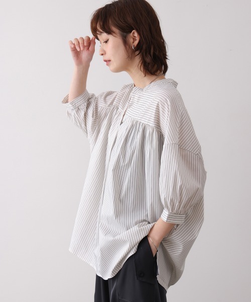 Bou Jeloud(ブージュルード)の「ギャザーボリュームチュニック(チュニック・レディース・ブラック/ブルー・38)」の8枚目の写真