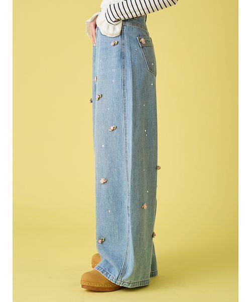 LILY BROWN（リリーブラウン）の「[L.B CANDY STOCK]バリエーションビジューデニムパンツ（その他パンツ・レディース・ブルー/ライトブルー・1/0）」の18枚目の写真