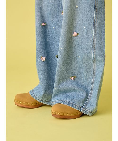 LILY BROWN（リリーブラウン）の「[L.B CANDY STOCK]バリエーションビジューデニムパンツ（その他パンツ・レディース・ブルー/ライトブルー・1/0）」の20枚目の写真