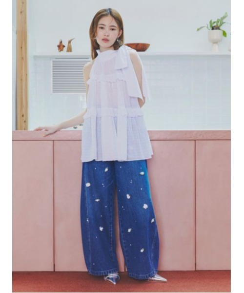 LILY BROWN（リリーブラウン）の「[L.B CANDY STOCK]バリエーションビジューデニムパンツ（その他パンツ・レディース・ブルー/ライトブルー・1/0）」の8枚目の写真