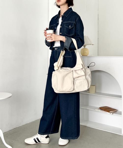 wears(ウェアーズ)の「2wayマルチポケットナイロンショルダーバッグ(ショルダーバッグ・レディース・ダークグレー/ブラック/アイボリー・FREE)」の13枚目の写真