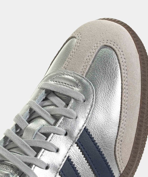 adidas（アディダス）の「SAMBA OG / アディダスオリジナルス adidas Originals（スニーカー・メンズ・シルバー・27.5cm/27.0cm/26.5cm/26.0cm/25.5cm/25.0cm/24.5cm/24.0cm/23.5cm/23.0cm/22.5cm/22.0cm/29.0cm/28.5cm/28.0cm）」の7枚目の写真