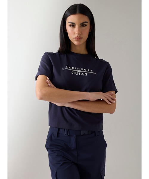 Guess(ゲス)の「GUESS X NS Logo Tee Tシャツ ロゴTシャツ(Tシャツ/カットソー・レディース・ダークネイビー/クリーム・LARGE/MEDIUM/SMALL/X-SMALL)」の4枚目の写真