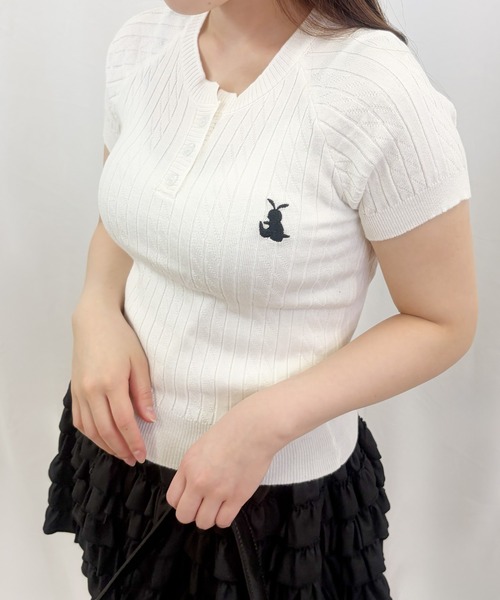 frunco(フランコ)の「【ZOZOTOWN限定】ワンポイント刺繍ヘンリーネック半袖ニット(ニット/セーター・レディース・ホワイト/グレー・FREE)」の22枚目の写真