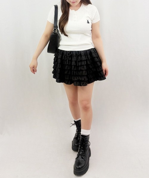 frunco(フランコ)の「【ZOZOTOWN限定】ワンポイント刺繍ヘンリーネック半袖ニット(ニット/セーター・レディース・ホワイト/グレー・FREE)」の3枚目の写真