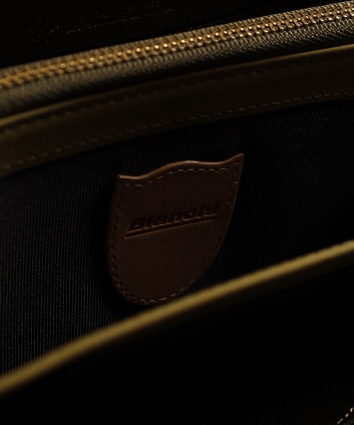 FUNALIVE（ファンアライブ）の「Bianchi ヌバック革ラウンドファスナーロングウォレット（財布・メンズ・グリーン・フリー）」の14枚目の写真