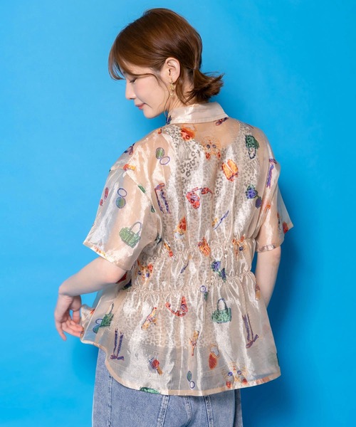 ScoLar(スカラー)の「161662:おしゃれネコちゃん柄シアーシャツ(シャツ/ブラウス・レディース・アイボリー/ブラック・M)」の16枚目の写真