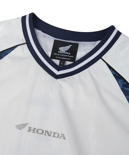 PHYPS MOTORCYCLE（フィップスモーターサイクル）の「Glosy Nylon V Neck Short Sleeve White（Tシャツ/カットソー・レディース・その他・SMALL/MEDIUM/LARGE/X-LARGE）」の4枚目の写真