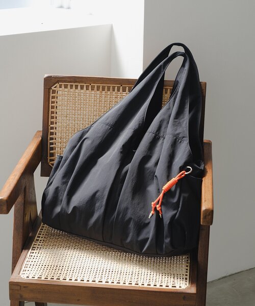 Kastane（カスタネ）の「【WEB限定/A4サイズ】トラベルBAG（トートバッグ・レディース・アイボリー/ブラック・FREE）」の16枚目の写真
