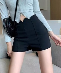 フロントスリット風 センターラインショートパンツ