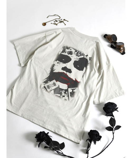 neos（ネオス）の「【neos】The Dark Knight Trilogy JOKER ヴィンテージライク ルーズシルエット プリント Tシャツ メンズ レディース ユニセックス（Tシャツ/カットソー・メンズ・ブラック系1/ブラック系2/ホワイト系1/ホワイト系2・MEDIUM/LARGE/X-LARGE）」の20枚目の写真