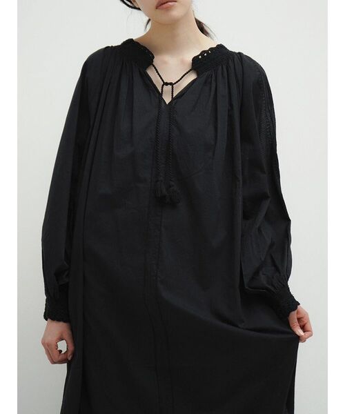FIKA.（フィーカ）の「Cotton crochet lace onepiece（ワンピース・レディース・ブラック/オフホワイト・MEDIUM）」の16枚目の写真