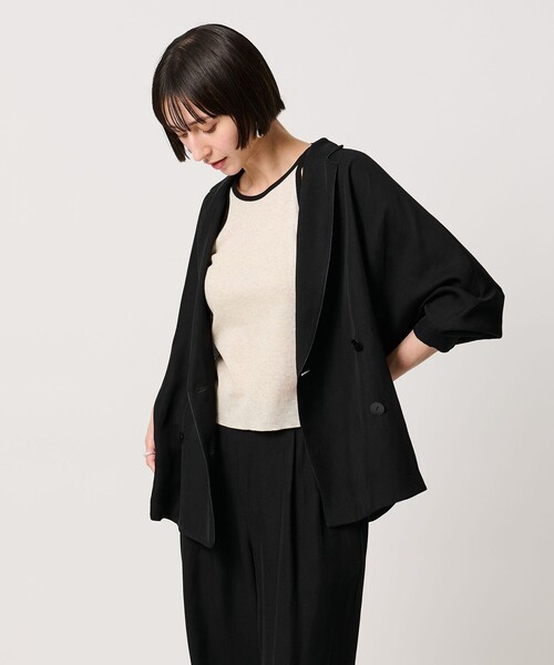 UNITED ARROWS(ユナイテッドアローズ)の「パイピング ドルマン ブラウス ジャケット ‐ウォッシャブル‐(テーラードジャケット・レディース・オフホワイト/ブラック/ネイビー・FREE)」の6枚目の写真