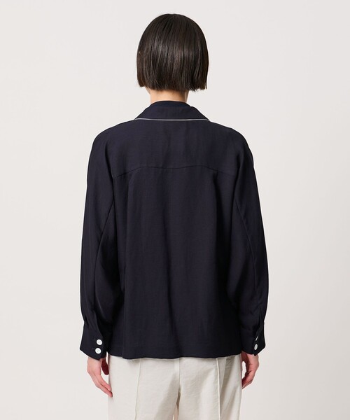 UNITED ARROWS(ユナイテッドアローズ)の「パイピング ドルマン ブラウス ジャケット ‐ウォッシャブル‐(テーラードジャケット・レディース・オフホワイト/ブラック/ネイビー・FREE)」の11枚目の写真