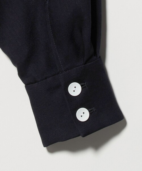 UNITED ARROWS(ユナイテッドアローズ)の「パイピング ドルマン ブラウス ジャケット ‐ウォッシャブル‐(テーラードジャケット・レディース・オフホワイト/ブラック/ネイビー・FREE)」の15枚目の写真