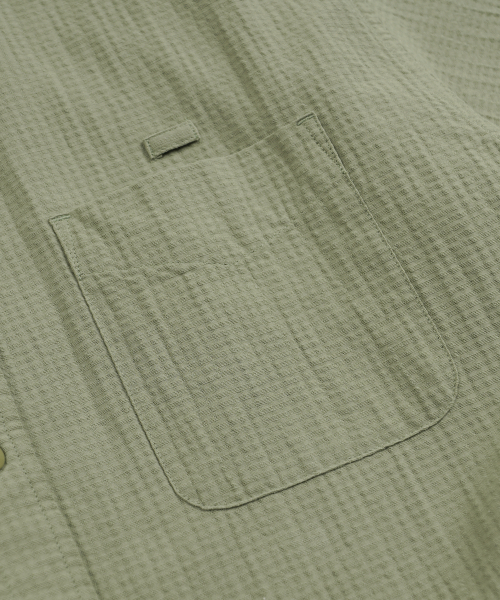 FRIZMWORKS(フリズムワークス)の「OG DOBBY WEAVE SEERSUCKER HALF SHIRT _ OLIVE(シャツ/ブラウス・メンズ・その他・SMALL/MEDIUM/LARGE/X-LARGE)」の4枚目の写真
