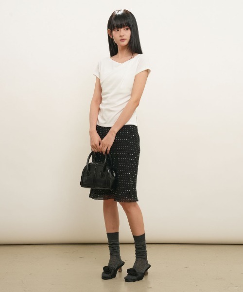 GENERAL IDEA(ジェネラルアイデア)の「【GENERAL IDEA】ドレープシャーリング半袖Tシャツ / DRAPED SHIRRING SHORT-SLEEVE T-SHIRT(Tシャツ/カットソー・レディース・ホワイト/チャコール・S/L/M)」の15枚目の写真