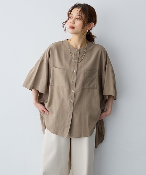 anyfee（エニフィー）の「【anyfee/大きいサイズ】ノーカラーゆるチュニックシャツ（シャツ/ブラウス・レディース・ベージュ/レンガ/チャコール・LL1/3L1/4L1/5L1）」の10枚目の写真
