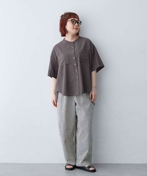 anyfee（エニフィー）の「【anyfee/大きいサイズ】ノーカラーゆるチュニックシャツ（シャツ/ブラウス・レディース・ベージュ/レンガ/チャコール・LL1/3L1/4L1/5L1）」の18枚目の写真