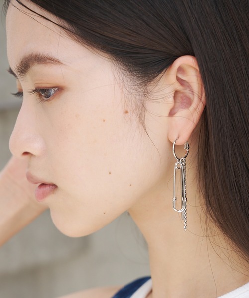 Safety pin multi-drop pierced earrings／セーフティーピンマルチ
