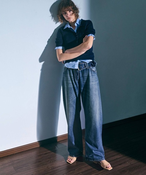 CHARLES & KEITH(チャールズ & キース)の「レザー エンブロイダリー スライドサンダル(サンダル・レディース・ベージュ/ホワイト・23.5cm/23cm/22.5cm/25cm/24.5cm)」の14枚目の写真