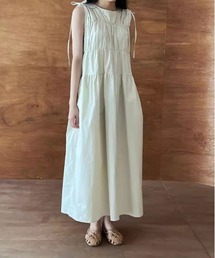 リボン付きシャーリングフレアワンピース