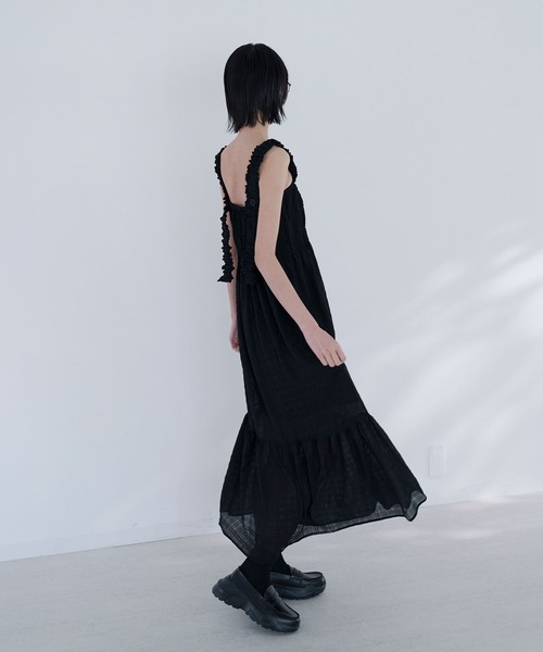 Nora Lily elle(ノラリリーエル)の「still dress(ワンピース・レディース・ライトブルー/ブラック/ネイビー・FREE)」の17枚目の写真