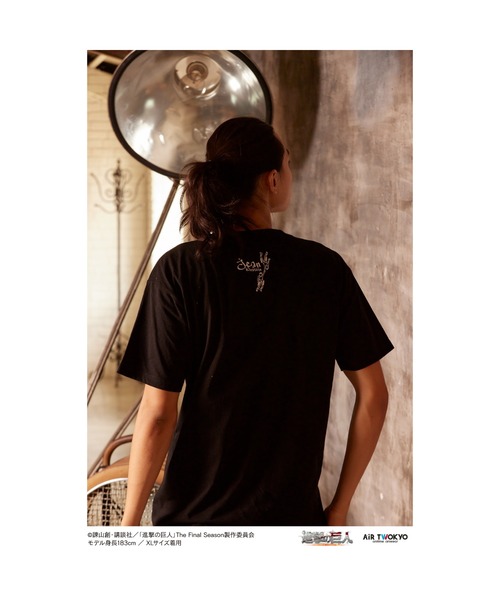 AIR TWOKYO(エアトゥーキョー)の「TVアニメ『進撃の巨人』The Final Season ウォールアートTシャツ(ジャン)(Tシャツ/カットソー・レディース・ブラック・SMALL/XX-LARGE/X-LARGE/LARGE/MEDIUM)」の2枚目の写真