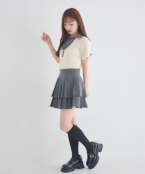 ems excite(エムズエキサイト)の「2段プリーツミニSK(スカート・レディース・ブラック系その他2/ベージュ/ダークグレー・FREE)」の6枚目の写真