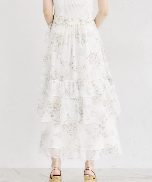 tocco closet(トッコ クローゼット)の「ラメ楊柳フラワープリントアシメフリルティアードスカート(Tシャツ/カットソー・レディース・オフホワイト/ブルー・M)」の13枚目の写真