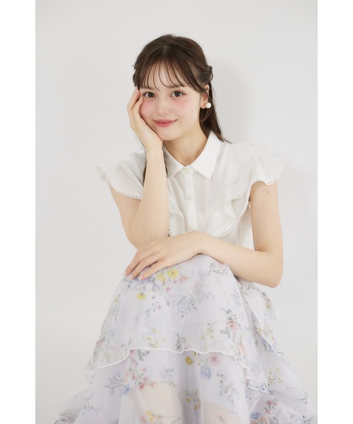 tocco closet(トッコ クローゼット)の「ラメ楊柳フラワープリントアシメフリルティアードスカート(Tシャツ/カットソー・レディース・オフホワイト/ブルー・M)」の17枚目の写真
