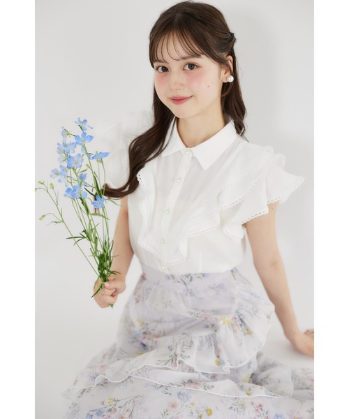 tocco closet(トッコ クローゼット)の「ラメ楊柳フラワープリントアシメフリルティアードスカート(Tシャツ/カットソー・レディース・オフホワイト/ブルー・M)」の18枚目の写真